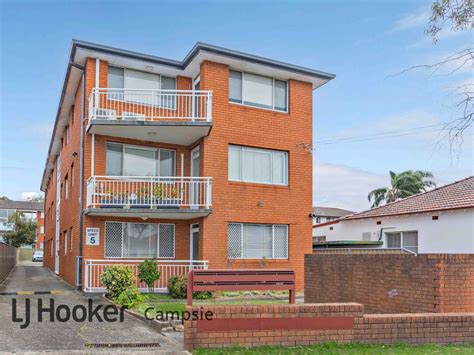 3/32 Beamish Street, Campsie NSW 2194 .